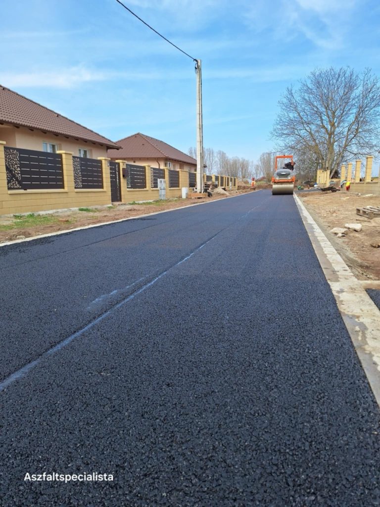 Aszfaltozás 2025 - Magánszemélyeknek - Tükör Aszfalt út - 110 Large